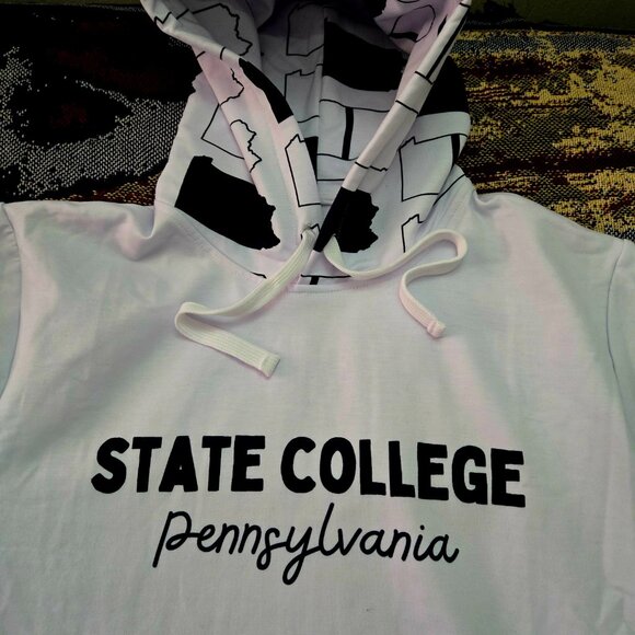 State College Pennsylvania White Design Hoodie Size Large NEW PSU - Picture 2 of 4